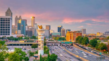 Atlanta şehir merkezi, Georgia, ABD 'de gün batımında gökyüzü manzarası