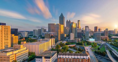 Atlanta şehir merkezi, Georgia, ABD 'de gün batımında gökyüzü manzarası