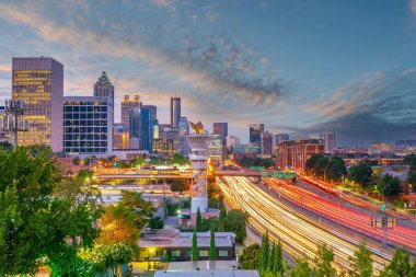 Atlanta şehir merkezi, Georgia, ABD 'de gün batımında gökyüzü manzarası