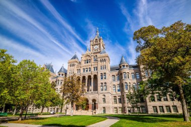 Utah 'taki Salt Lake City' de mavi gökyüzü