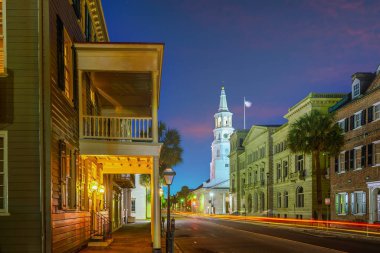 Charleston 'ın tarihi şehir merkezi, Güney Carolina şehri Alacakaranlık vakti