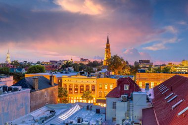 Charleston 'ın tarihi şehir merkezi, Güney Carolina şehri Alacakaranlık vakti