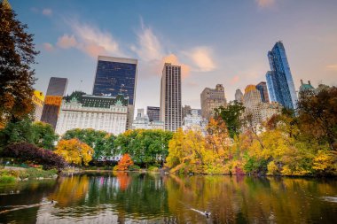 Central Park sonbaharda Manhattan şehir merkezinde New York City ABD