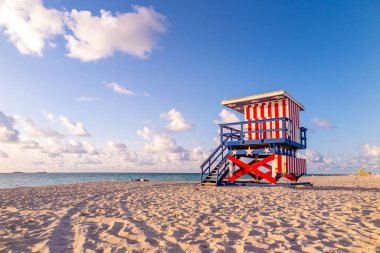 Güney Sahili, Miami Florida ABD 'deki Renkli Cankurtaran Kulesi