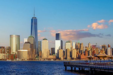 New Jersey, ABD 'den New York' un Manhattan şehrinin gökyüzü manzarası