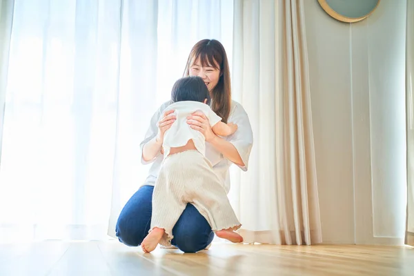Mother Child Hugging Room — Stock Photo, Image