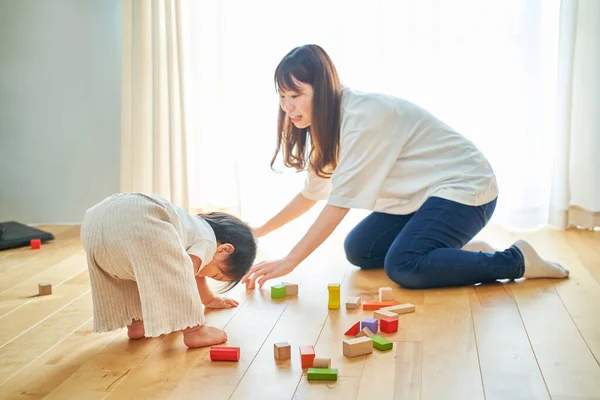 Mother Child Playing Building Blocks Room — Stock Photo, Image