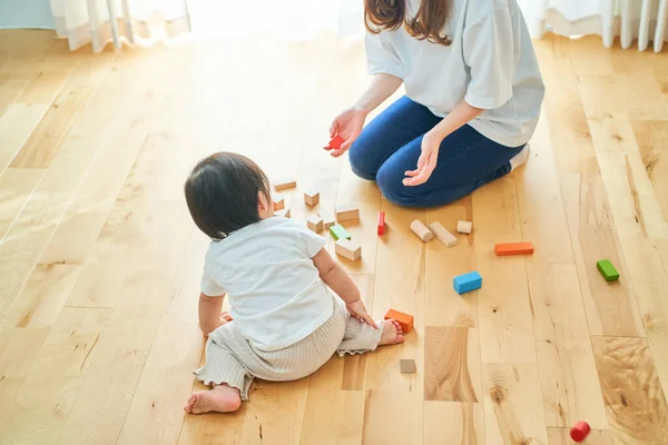 Mother Child Playing Building Blocks Room — Stock Photo, Image