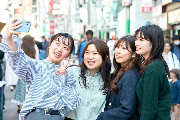 Four Women Happily Taking Selfies City — Stock Photo, Image