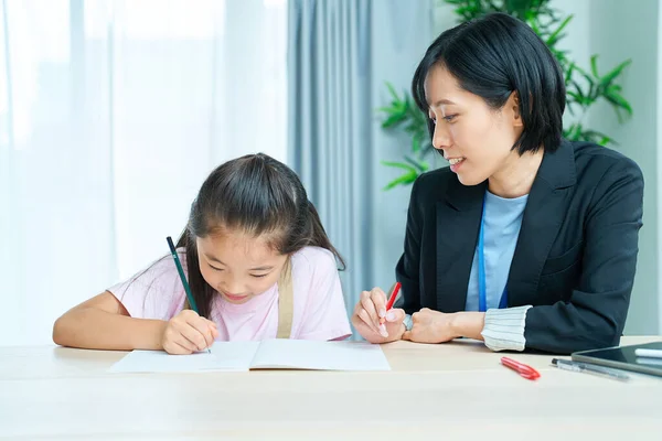 Girl Studying Woman Suit Support Room — Stock Photo, Image