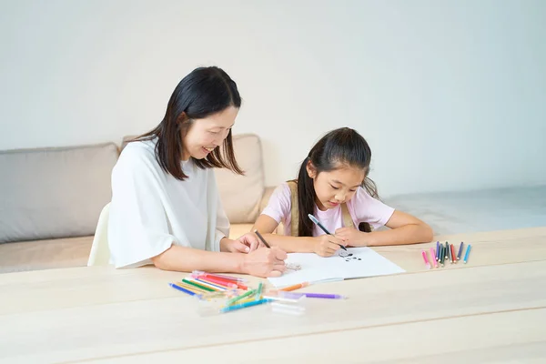 Parent Child Playing Drawing Room — Stock Photo, Image
