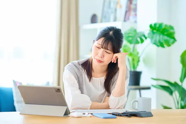 Young Woman Looking Tired While Working Computer Her Room — Stock Photo, Image