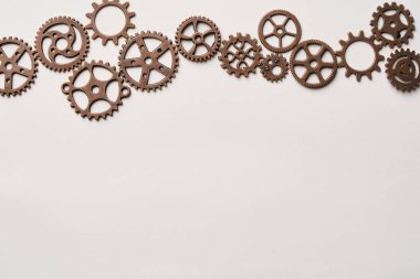 Masada bir sürü vites var.