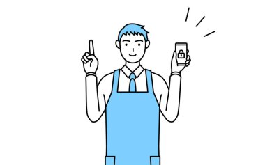 Önlüklü bir adam telefonu için güvenlik önlemi alıyor..