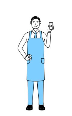 İş yerinde akıllı telefon kullanan önlüklü son sınıf öğrencisi..