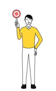 Emekli yaşlılar, orta yaşlı bir adam, elleri vücudunun önünde katlanmış..