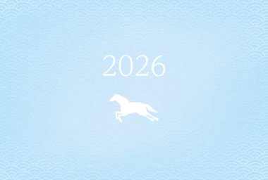 2026 yılı için Japon Yeni Yıl kartı, beyaz at silueti ve 2026 yılı, Japon desenli mavi deniz dalgaları, Vektör İllüzyonu