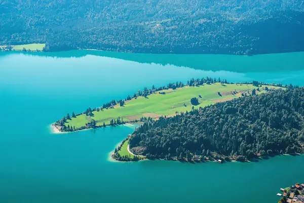 stock image Der Herzogstand ist ein Berg in den Bayerischen Voralpen mit 1731 m . NHN nordwestlich des Walchensees. 