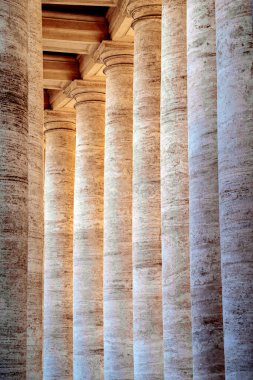 Die Vatikanischen Museen (italienisch Musei Vaticani) beherbergen vor allem die paepstlichen Kunstsammlungen 