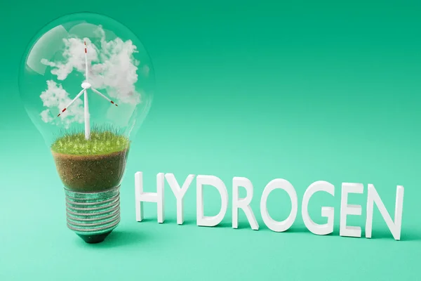 緑の土壌と雲再生可能エネルギーの概念 3Dイラスト — ストック写真