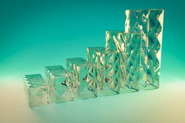 buz cam küpleri üst üste yükseltme grafiği; sonsuz arkaplan; 3B Görüntü