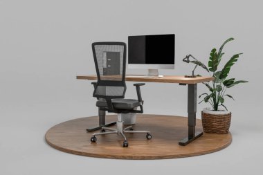 tek pc çalışma alanı ile hight ayarlanabilir masa; ahşap poest kapalı bitki, sonsuz arka plan izole; ev ofis konsepti; 3D kırmızılaştırma