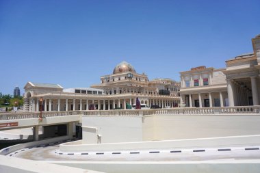 Katara Kültür Köyü Galerileri 'nin mimarisi Lafayette, Doha, Katar