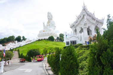 Wat Huay Pla Kang, Tayland 'daki Kızıl Tapınak yakınlarındaki Buda heykeli.