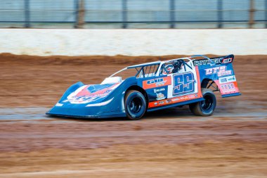 SYDNEY, NEW SOUTH WALES, AUSTRALIA - 5 Ekim 2024: Driver Jordan Cunningham in the Late Models Series event in the Sydney International Speedway in Eastern Creek, NSW, Avustralya.