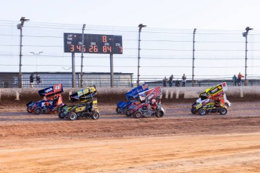 SYDNEY, NEW SOUTH WALES, AUSTRALIA - 26 Ekim 2024: Dririver AJ McTaggart Avustralya 'daki Sydney International Speedway, NSW, Avustralya