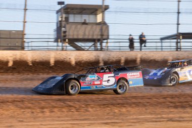 SYDNEY, NEW SOUTH WALES, AUSTRALIA - 26 Ekim 2024: Sydney, NSW, Avustralya 'daki Sydney International Speedway' de düzenlenen Geç Modeller Serisi şampiyonasında Sürücü Robert Carrig.