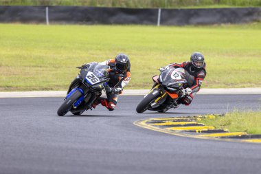 SYDNEY, NEW SOUTH WALES, AUSTRALIA - 28 Mart 2025: Avustralya Sidney Motorsport Park 'ta Avustralya Superbike Şampiyonası' nın 2. raundunda Yamaha üzerinde Sürücü Sean Condon.