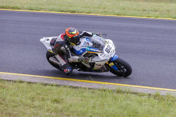 SYDNEY, NEW SOUTH WALES, AUSTRALIA - 28 Mart 2025: Avustralya 'nın Sidney Motor Parkı' nda düzenlenen Avustralya Superbike Şampiyonası 'nın 2. turunda Yamaha üzerinde Sürücü Ryan Yanko.