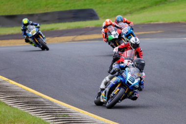 SYDNEY, NEW SOUTH WALES, AUSTRALIA - 29 Mart 2025: Avustralya 'daki Sydney Motorsport Park' ta düzenlenen Avustralya Superbike Şampiyonası 'nın 2. turunda Cameron Dunker Yamaha' da.