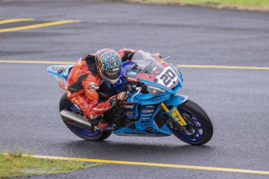 SYDNEY, NEW SOUTH WALES, AUSTRALIA - 29 Mart 2025: Jonathan Nahlous Avustralya 'nın Sidney Motor Parkı' nda Avustralya Superbike Şampiyonası 'nın 2. turunda Yamaha' da.