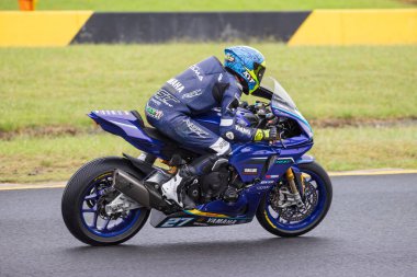 SYDNEY, NEW SOUTH WALES, AUSTRALIA - 29 Mart 2025: Avustralya 'nın Sidney Motor Parkı' nda Avustralya Superbike Şampiyonası 'nın 2. turunda Yamaha' da Max Stauffer.