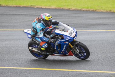 SYDNEY, NEW SOUTH WALES, AUSTRALIA - 29 Mart 2025: Avustralya Sidney Motor Parkı 'nda Avustralya Superbike Şampiyonası' nın 2. turunda Yamaha 'da Paul Linkenbagh.