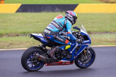 SYDNEY, NEW SOUTH WALES, AUSTRALIA - 29 Mart 2025: Avustralya Sidney Motor Parkı 'nda Avustralya Superbike Şampiyonası' nın 2. turunda Yamaha 'da Paul Linkenbagh.