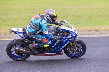SYDNEY, NEW SOUTH WALES, AUSTRALIA - 29 Mart 2025: Avustralya Sidney Motor Parkı 'nda Avustralya Superbike Şampiyonası' nın 2. turunda Yamaha 'da Paul Linkenbagh.