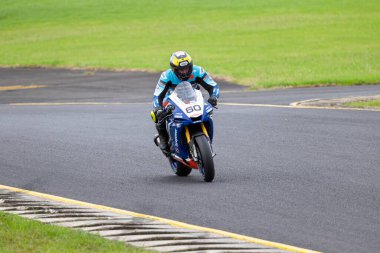 SYDNEY, NEW SOUTH WALES, AUSTRALIA - 29 Mart 2025: Avustralya Sidney Motor Parkı 'nda Avustralya Superbike Şampiyonası' nın 2. turunda Yamaha 'da Paul Linkenbagh.