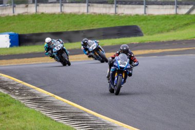 SYDNEY, NEW SOUTH WALES, AUSTRALIA - 29 Mart 2025: John Lytras Avustralya 'nın Sidney Motor Parkı' nda Avustralya Superbike şampiyonasının 2. turunda Yamaha 'da.