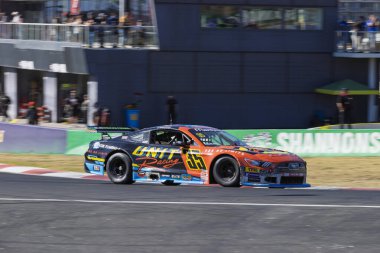 BATHURst, NEW SOUTH WALES, AUSTRALYA - 20 Nisan 2025: Ben Gomersall, Panorama Yarış Pisti 'ndeki Trico Ulusal Transam Serisi' nin 2. yarışında Ford Mustang 'da.