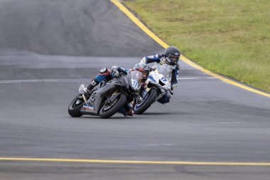 SYDNEY, NEW SOUTH WALES, AUSTRALIA - 29 Mart 2025: Jesus Torres Cabrera Sidney Motorsport Park, NSW, Avustralya 'da Motorsiklet Motorsikleti Supersport serisinde çalışırken Yamaha üzerinde
