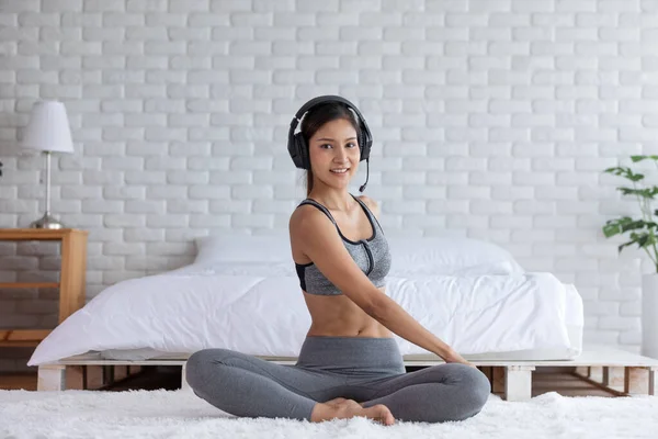 Calm Asian Woman Sportwear Stretching Muslce Warm Breathing Meditation Yoga — Stockfoto
