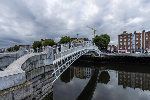 Penny Bridge Een Bewolkte Dag Dublin Ierland — Stockfoto