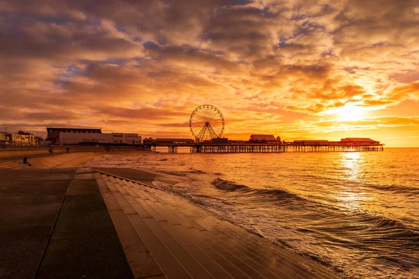Blackpool Ferris Wheel Sur Jetée Coucher Soleil — Photo
