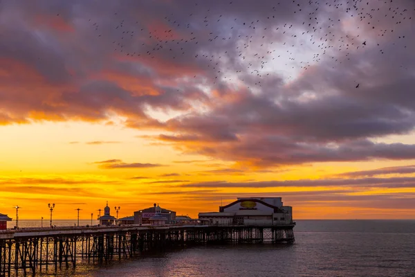 Blackpool North Pier Sonnenuntergang Mit Sternenrauschen Aufwärmen — Stockfoto
