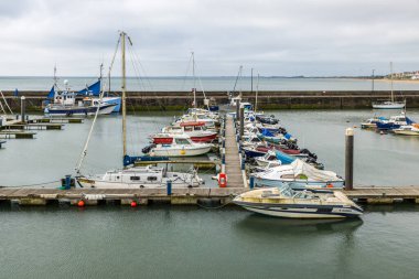 Bridlington, İngiltere 'nin Yorkshire eyaletinde Kuzey Denizi kıyısında yer alan bir sahil kasabasıdır..