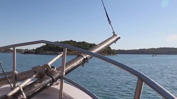 Bowsprit Yacht Left Side View Water Bow Ship Moving Forward — Stock Video