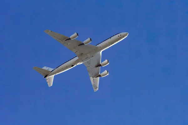 Nasa의 N817Na 항공기는 데이터를 수집하는 앤젤레스를 로스앤젤레스 캘리포니아 미국에서 2023년 로열티 프리 스톡 사진